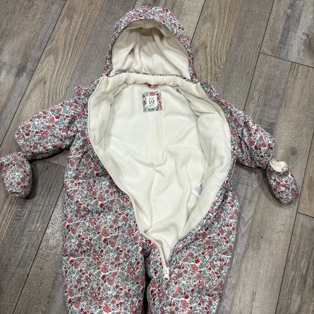 GAP baby snowsuit 6-12 months floral